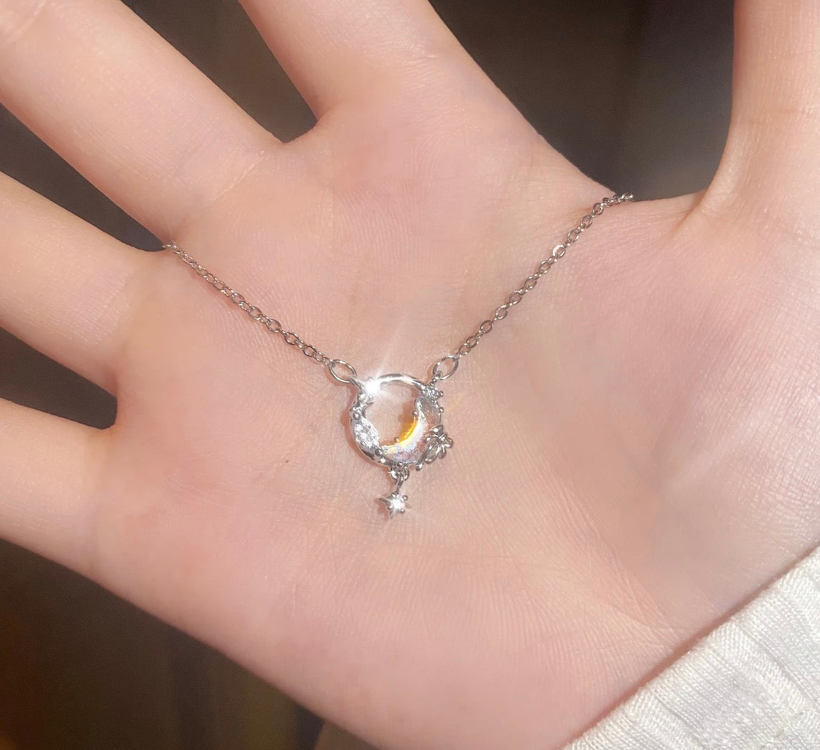 Elegante Halskette mit Sternanhänger