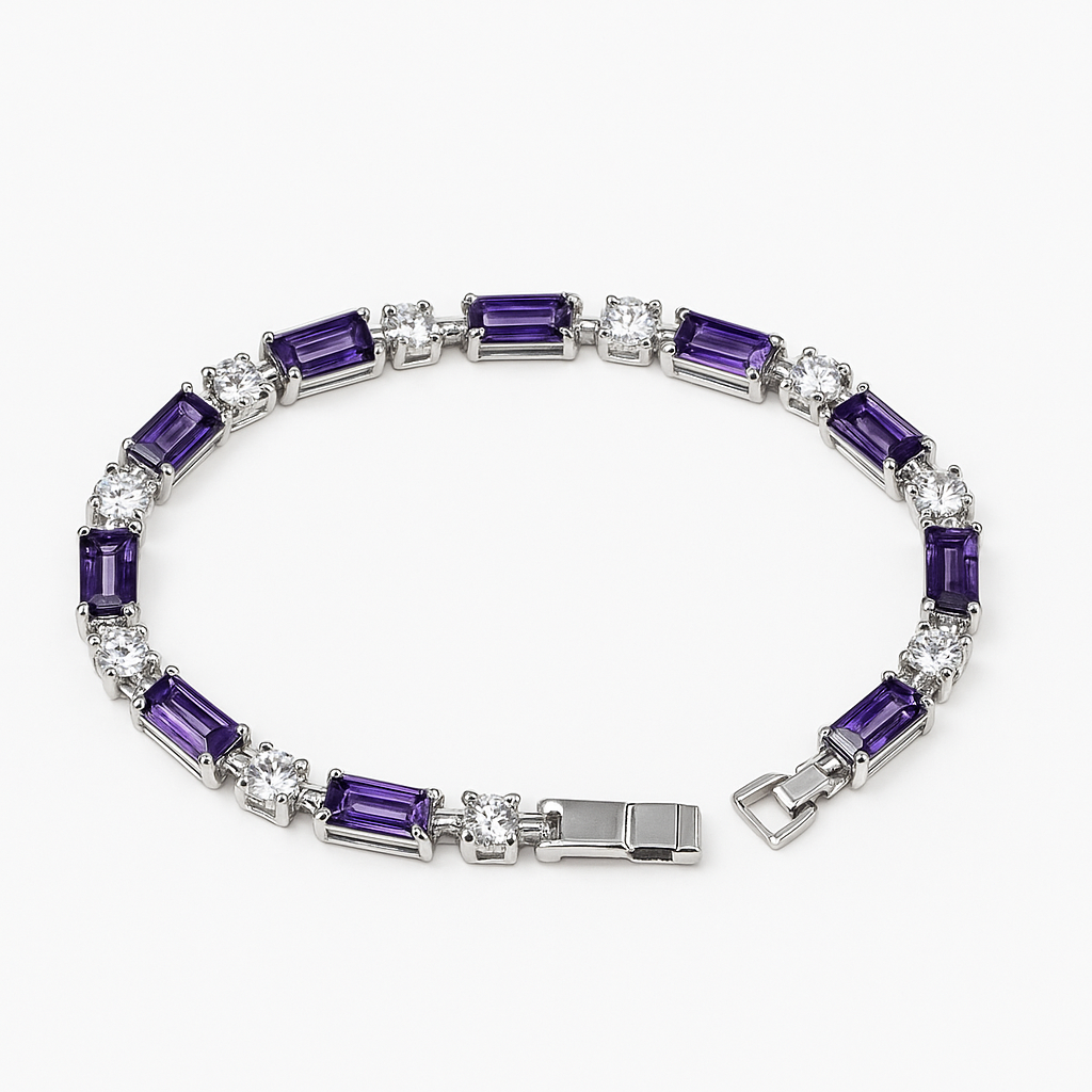 Armband mit lila und klaren Steinen