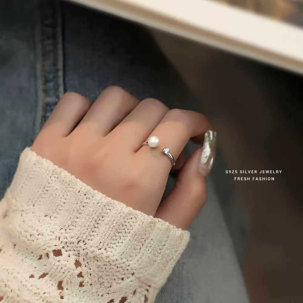 Offener Ring mit Perle und Kristall – Little Shark