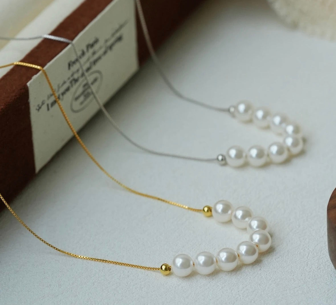 Little Shark - Elegante Perlenkette mit feiner Gliederkette