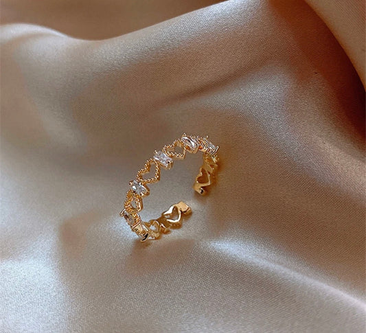 Offener Herzring mit Zirkonia in Goldoptik