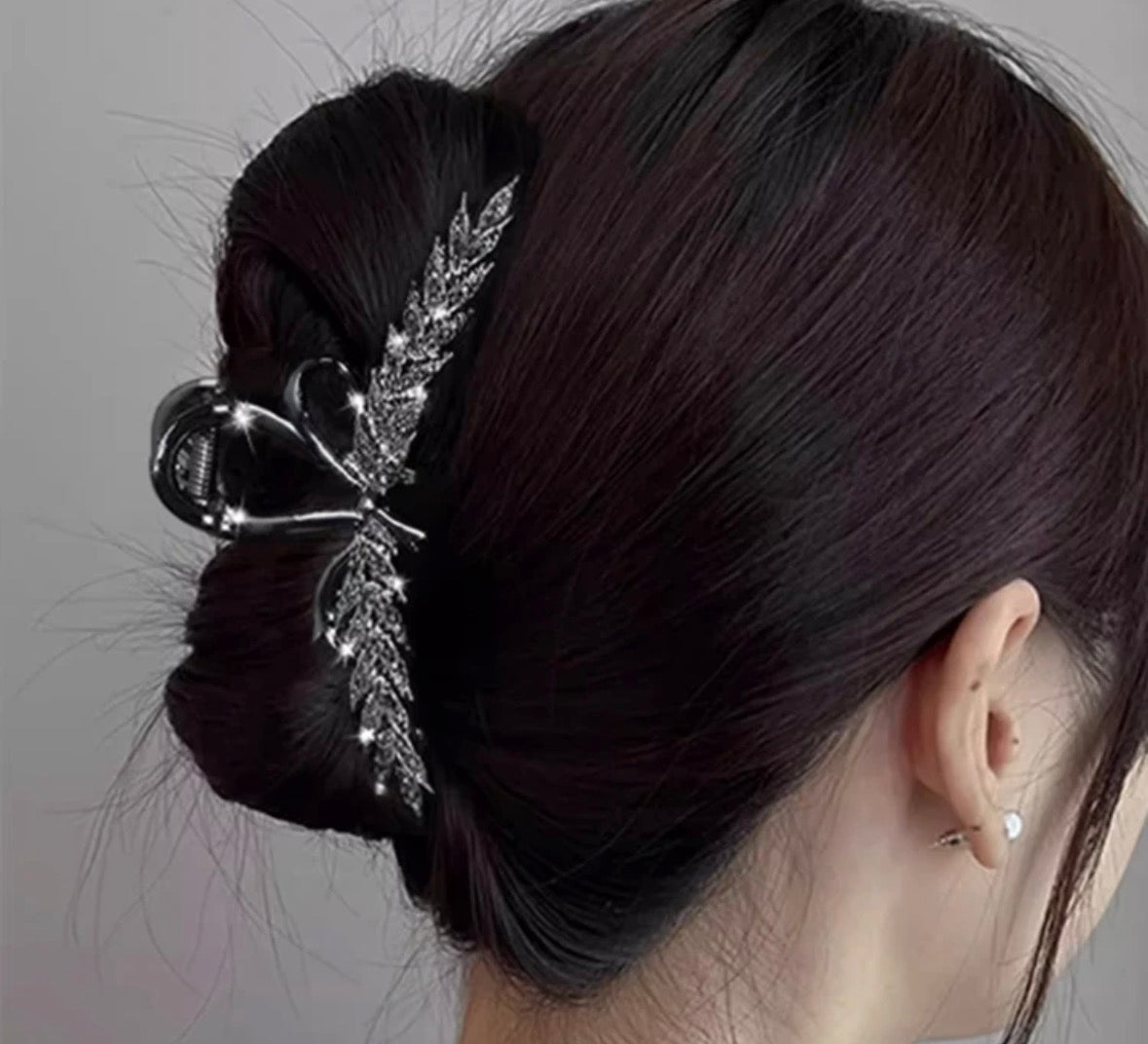 Haarklammer mit Schleife und Strass-Blättern – Little Shark