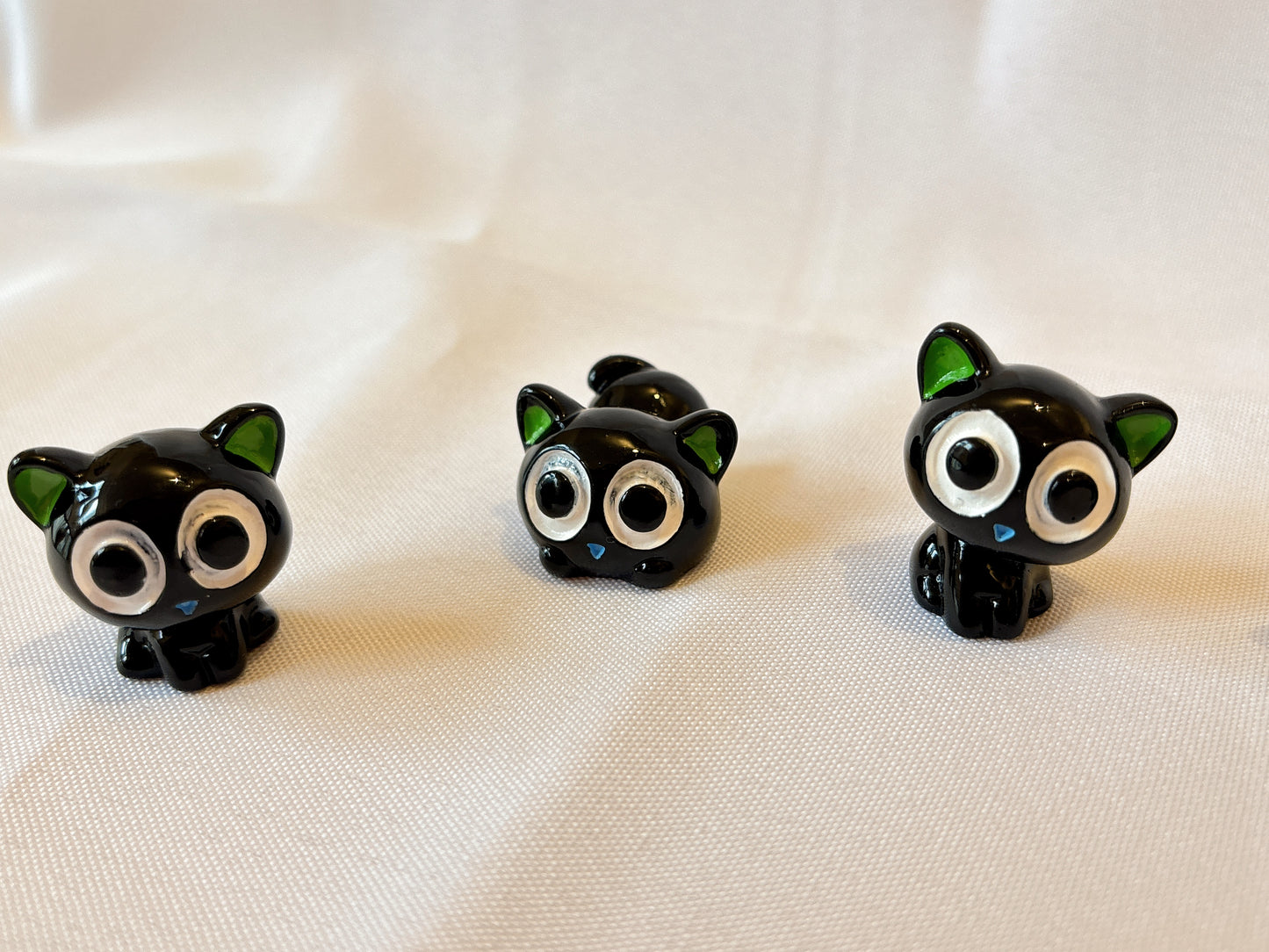Schwarze Katzen Figuren 5er Set kawaii Mini Deko – Little Shark
